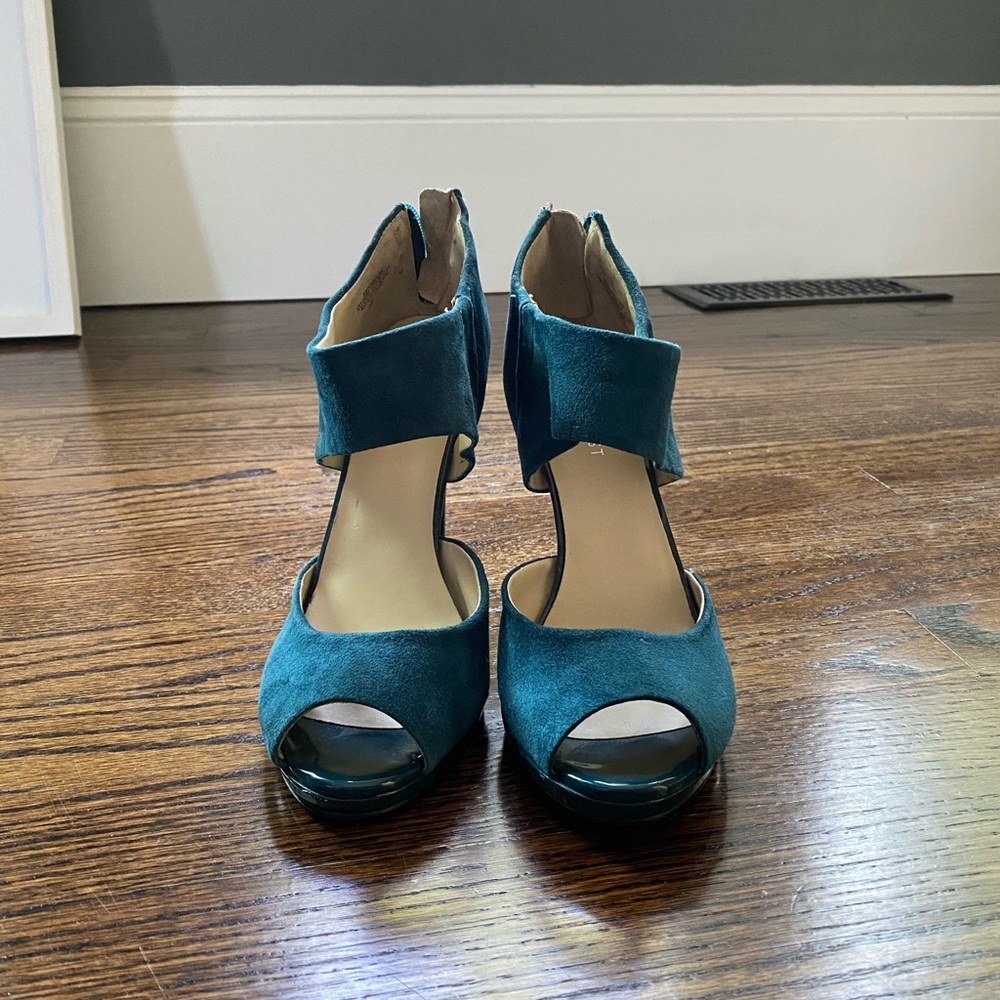 Nine West Teal Suede Heels 💚💙